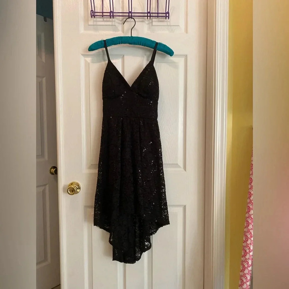 Lily Rose Dresses & Skirts - NWT Lily Rose black lace sequin evening cocktail dress small